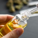 Les bienfaits de l’huile de CBD : Tout savoir sur le cannabis légal !