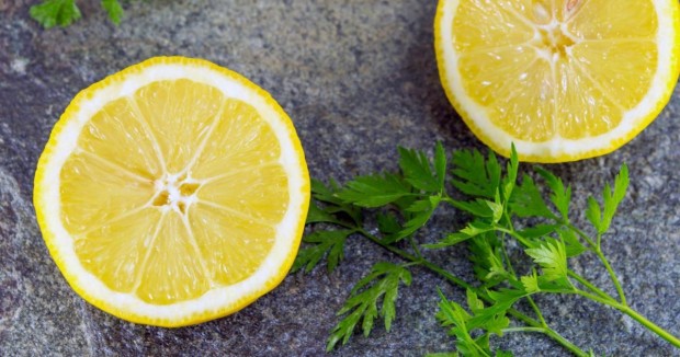 Un verre de boisson au citron chaque matin pour perdre du poids